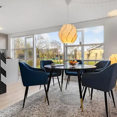 3 Bedroom Cozy In בית נופש