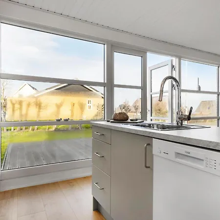 3 Bedroom Cozy In Feriehus *