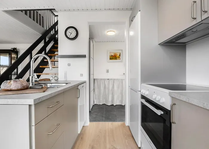 3 Bedroom Cozy In