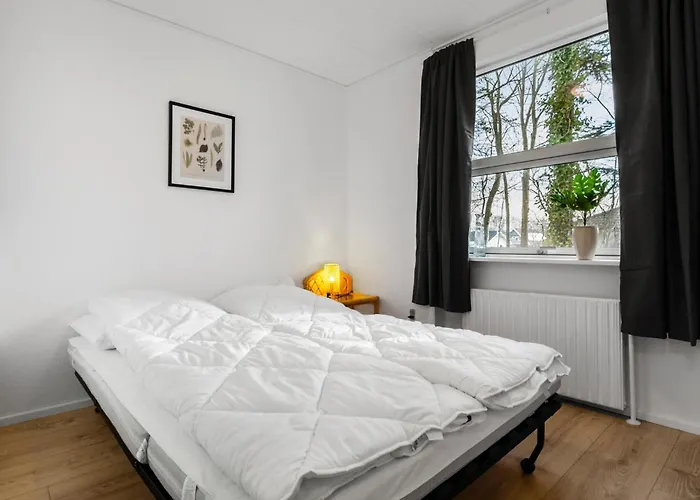 3 Bedroom Cozy In *